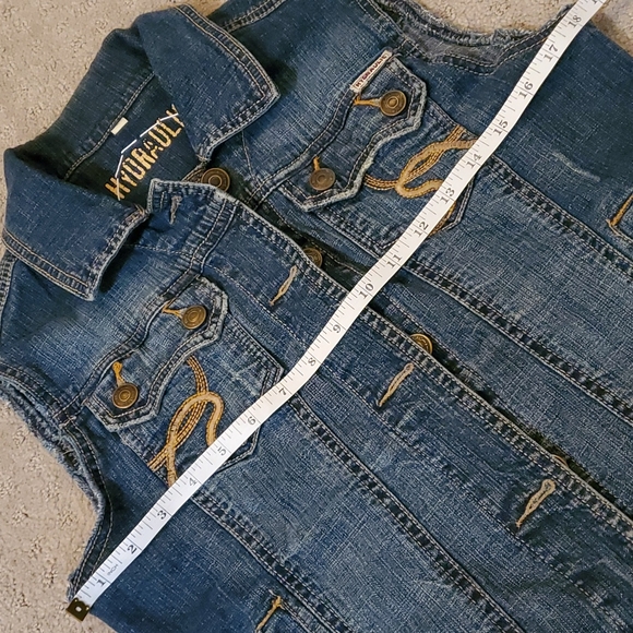 Custom patch Denim vest - Picture 6 of 10